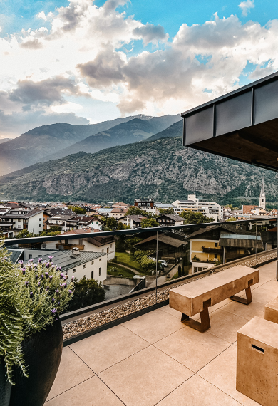 Dein Hotel im Vinschgau mit Pool