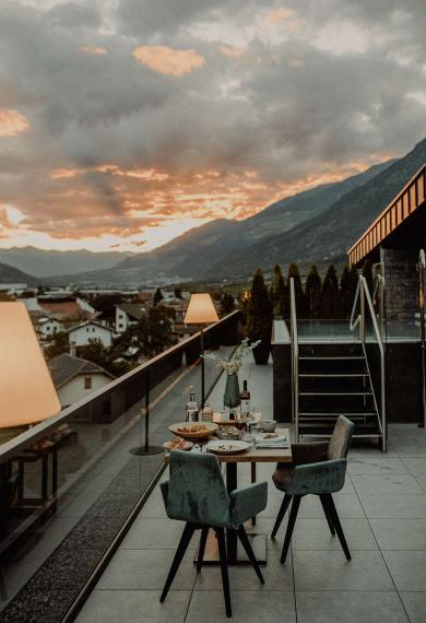 Dein Hotel mit Whirlpool im Zimmer in Südtirol Dein Hotel mit Whirlpool im Zimmer in Südtirol