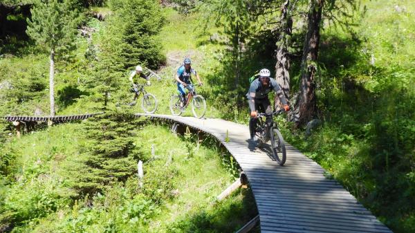 ...e-Bike ballern!