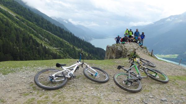 ..heut mal ohne E-Bike unterwegs unsere Biker.