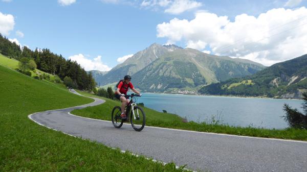 Panorama, Berge, Seen & die Brugger Alm