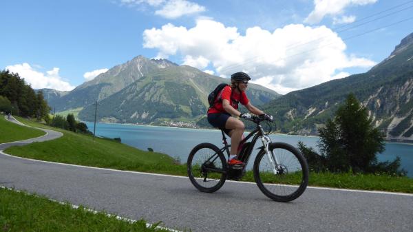 Panorama, Berge, Seen & die Brugger Alm