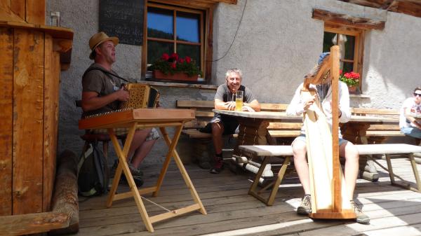 Panorama, Berge, Seen & die Brugger Alm