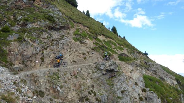 Tibet Trail biking over 3000
