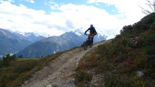 Tibet Trail biking over 3000