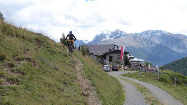 Tibet Trail biking over 3000