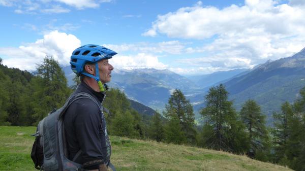 Tibet Trail biking over 3000