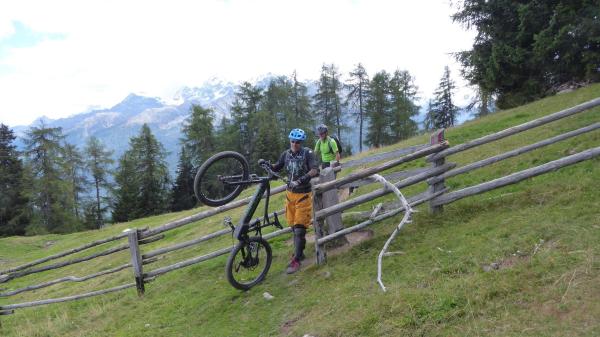 Tibet Trail biking over 3000