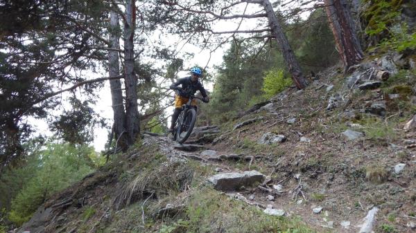 Tibet Trail biking over 3000