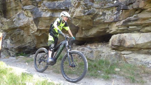 Und wieder zwei begeisterte Biker auf dem E-MTB
