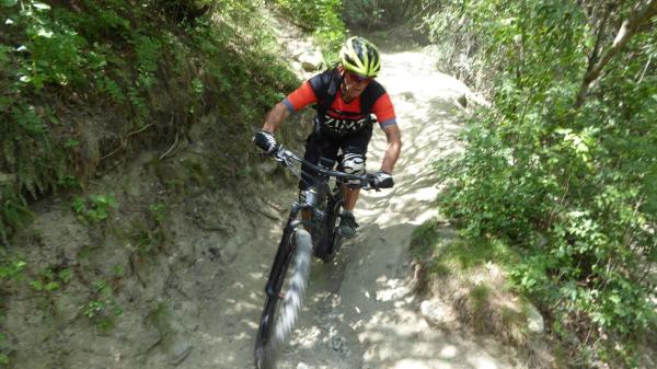 Und wieder zwei begeisterte Biker auf dem E-MTB