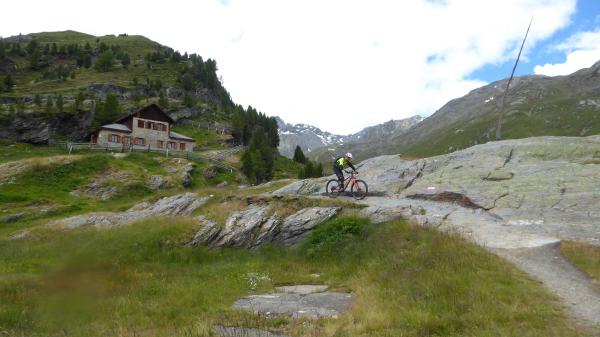 ..unserem neuen Guide die Berge zeigen!