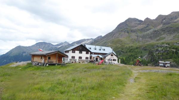 ..unserem neuen Guide die Berge zeigen!