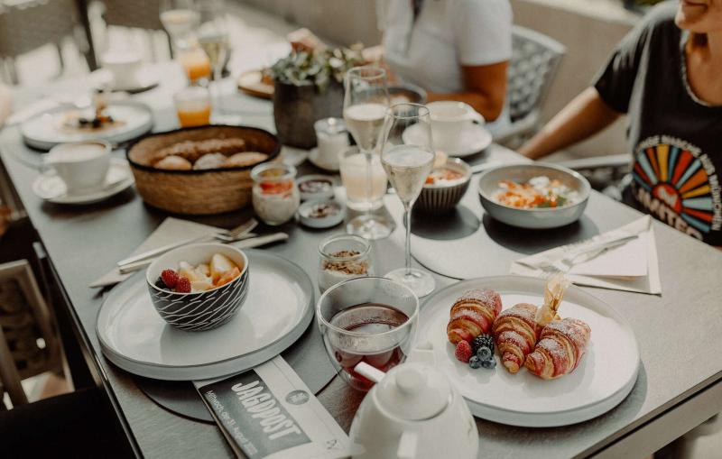 Aufwachen und die Stille genießen Aufwachen und die Stille genießen